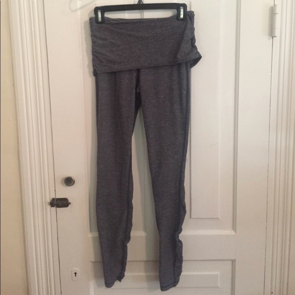 Lululemon heather gray fold over workout pants 8